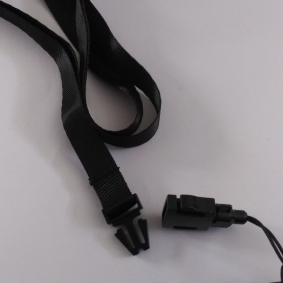 Gear Beast Necklace Phone Case Protection/ Water Proof Bag - Picture 6 of 7